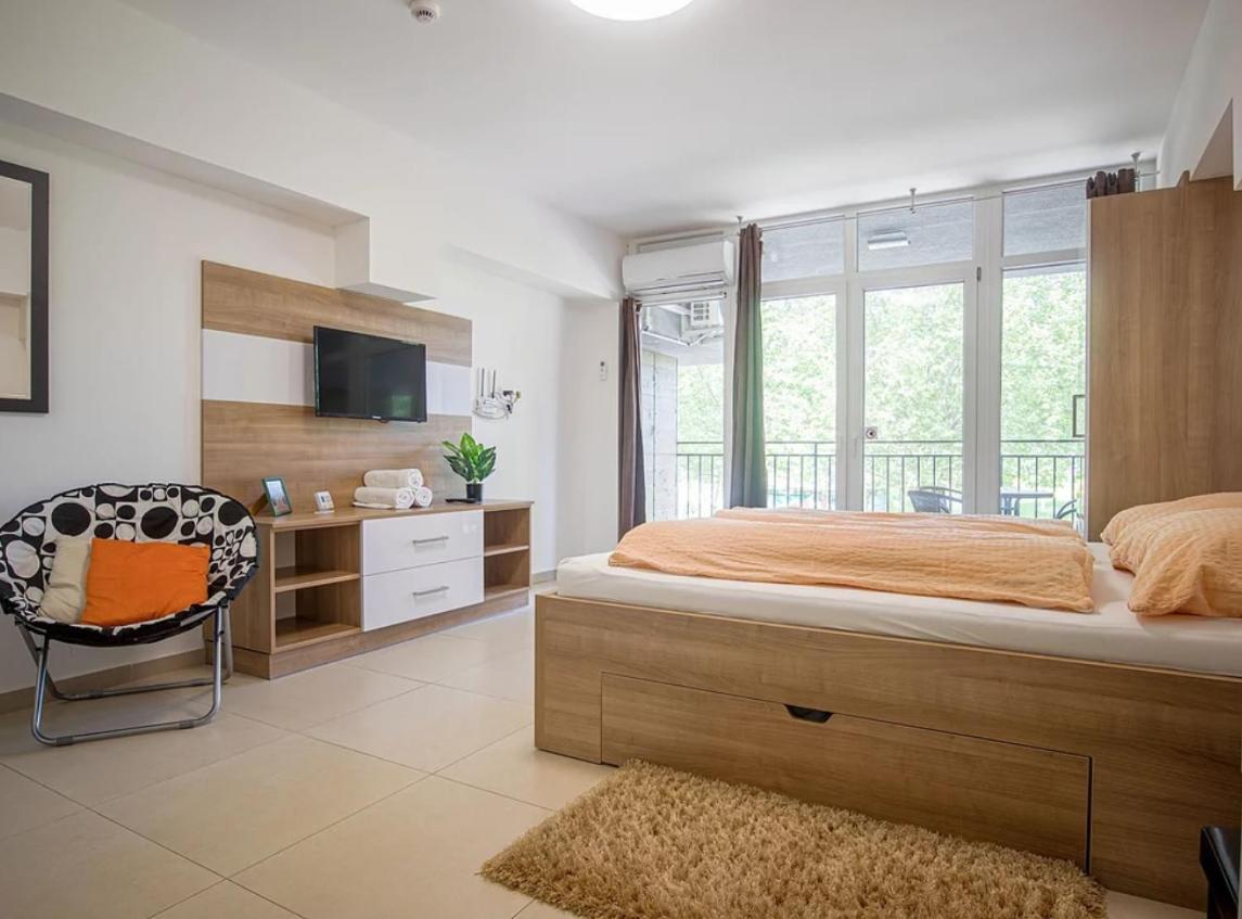 Tisza Gyongye Apartmanhaz Apartment Szeged Exterior photo